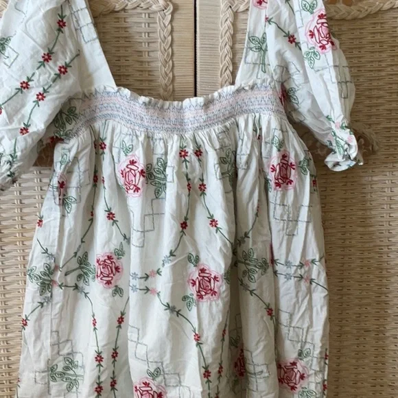 Lulu Rose Embroidered Mini Dress EUC - Picture 14 of 14